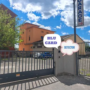 Express Traveller's Front Station Fs Parking Апартаменты